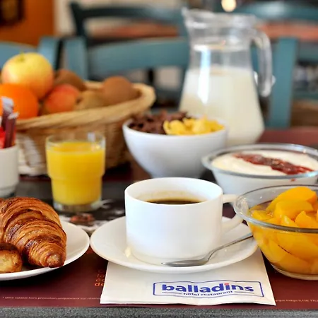 ホテル Initial By Balladins Amiens / ロンゴー