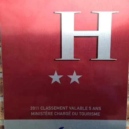 Initial By Balladins Amiens / ホテル ロンゴー