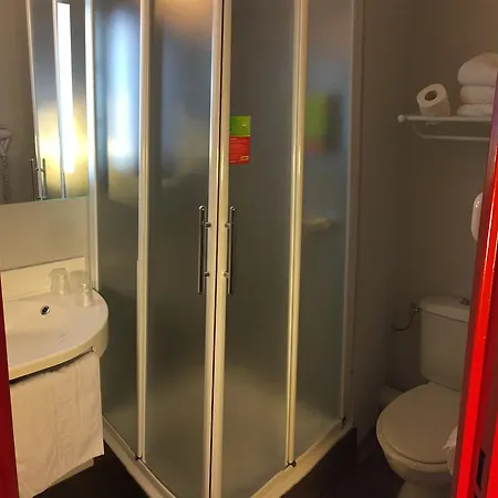 Initial By Balladins Amiens / ホテル