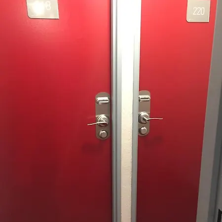 Отель Initial By Balladins Amiens / Лонго