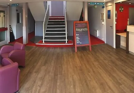 Initial By Balladins Amiens / 2* ロンゴー