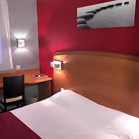 Initial By Balladins Amiens / Hotel Longueau