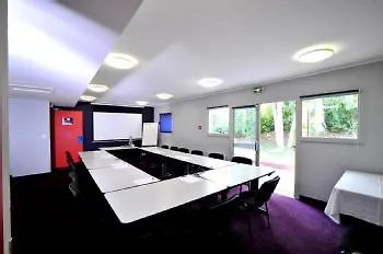 Initial By Balladins Amiens / 2* ロンゴー